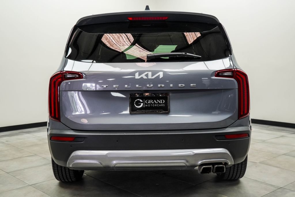 Used 2022 Silver Kia EX image 11