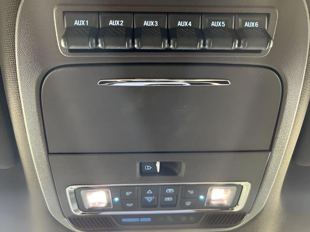 New 2025 Star White Metallic Tri-Coat Ford King Ranch® image 23