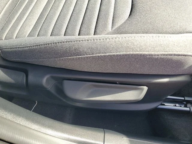 New 2025 Snow White Pearl Kia EX image 31