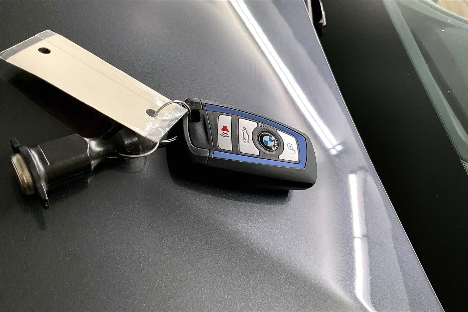Used 2019 Mineral Grey Metallic BMW 440i xDrive image 14