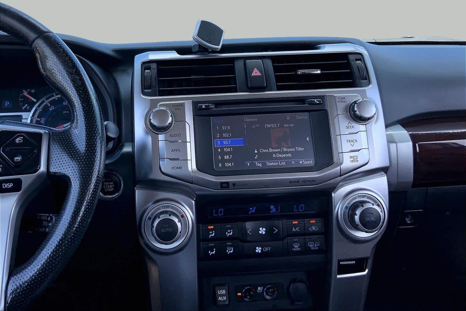 Used 2017 Classic Silver Metallic Toyota Limited image 7