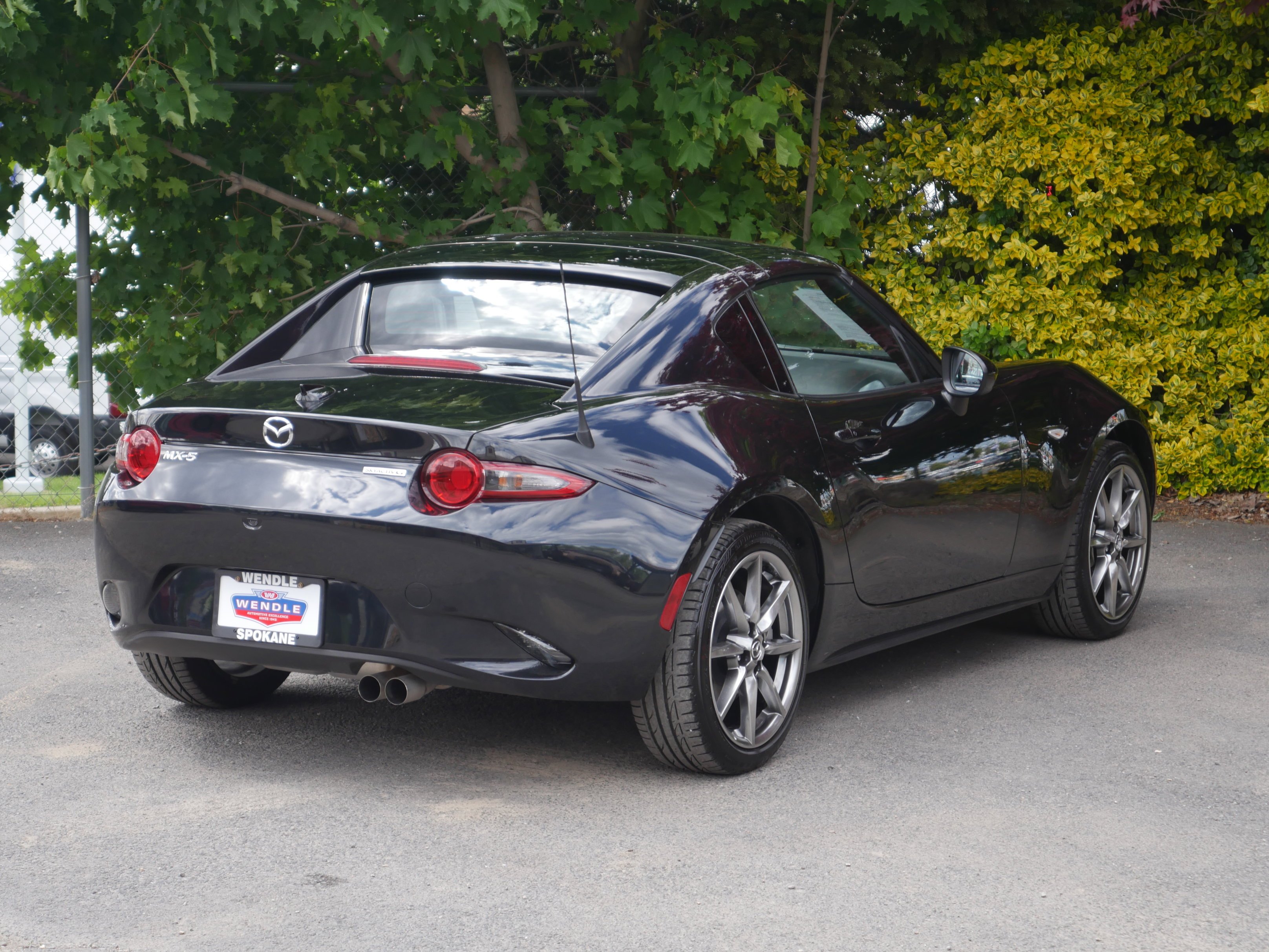 Used 2022 Jet Black Mica Mazda Grand Touring image 23