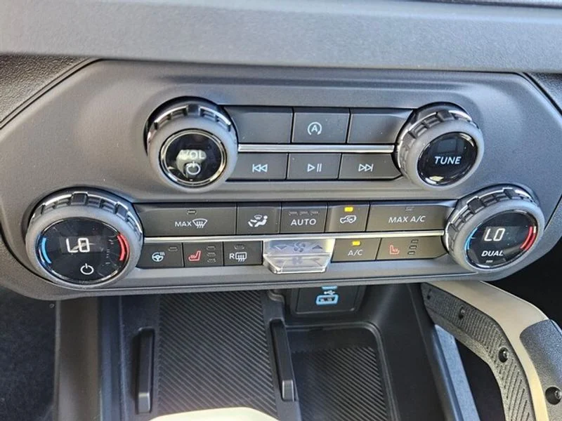 New 2025 Carbonized Gray Metallic Ford Badlands® image 26