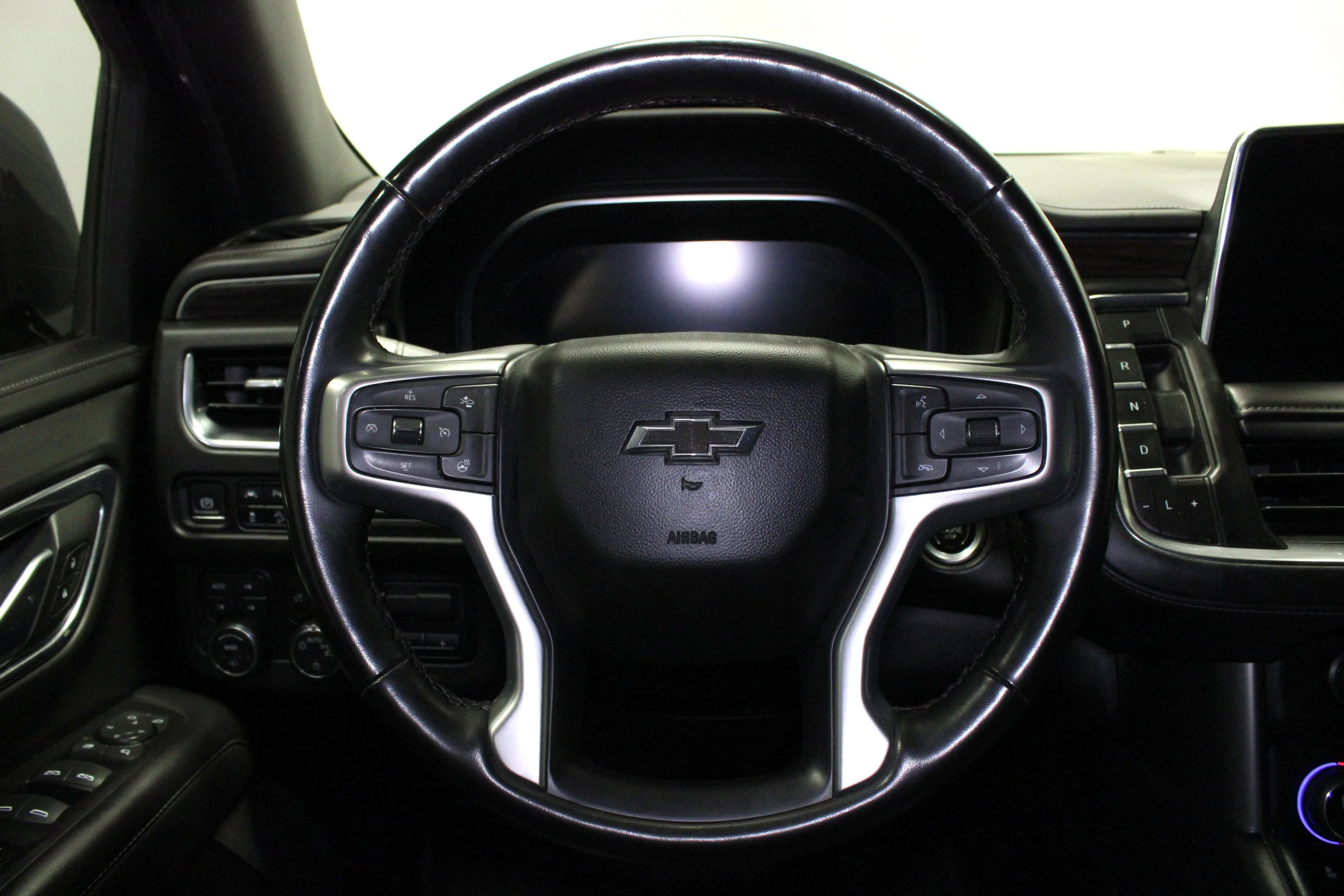Used 2024 Black Chevrolet Z71 image 24
