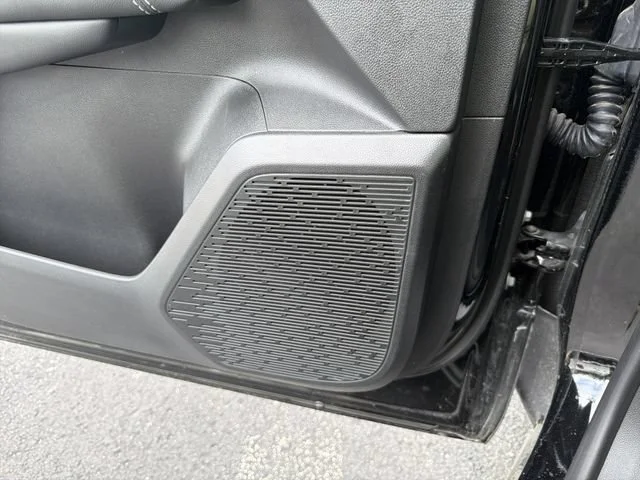 New 2027 Ebony Twilight Metallic GMC Elevation image 22