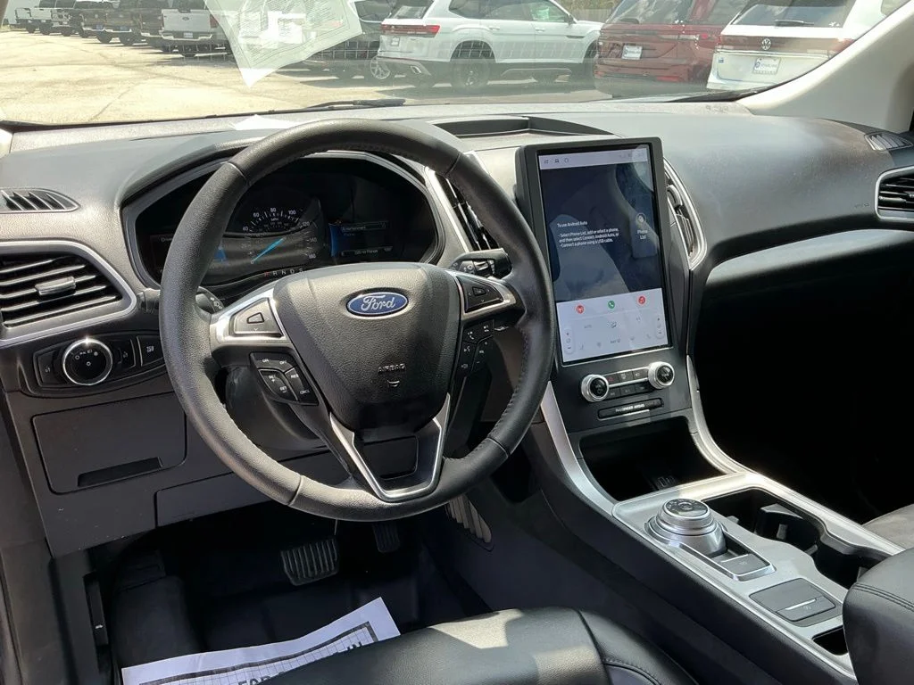 Used 2023 Black Ford SEL image 30