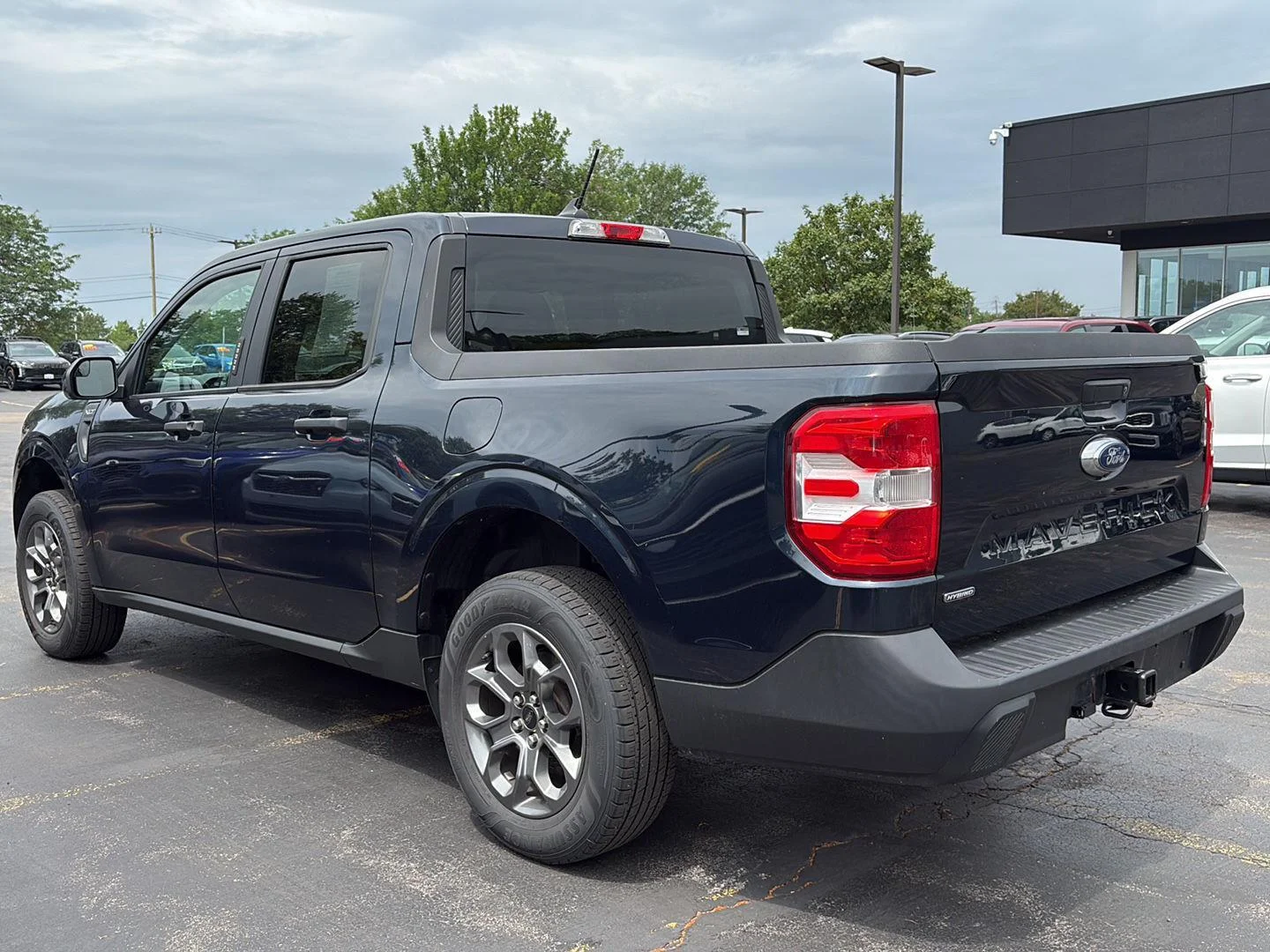 Used 2022 Alto Blue Metallic Tinted Clearcoat Ford XLT image 5