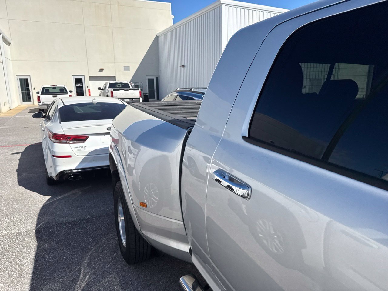 Used 2017 Silver Ram Laramie image 6