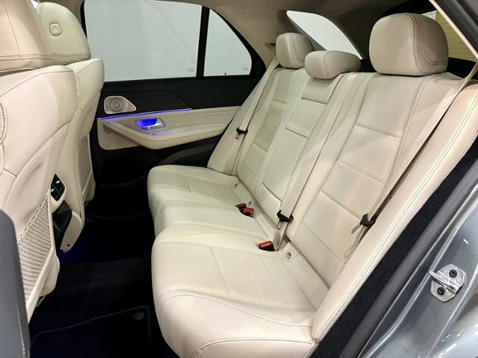New 2026 Selenite Grey Metallic Mercedes-Benz  image 21
