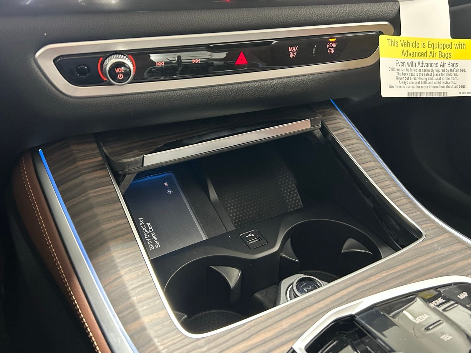 New 2026 Skyscraper Grey Metallic BMW xDrive50e image 20