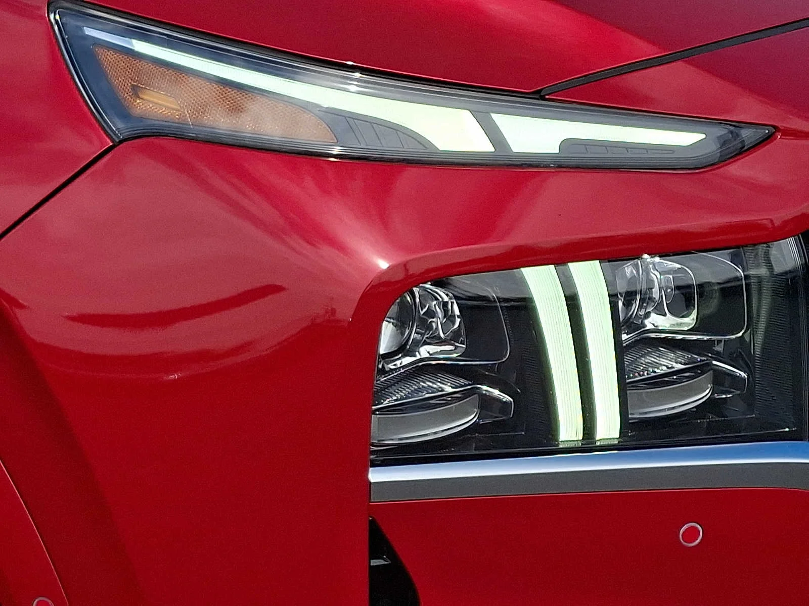 Used 2023 Calypso Red Hyundai Calligraphy image 9