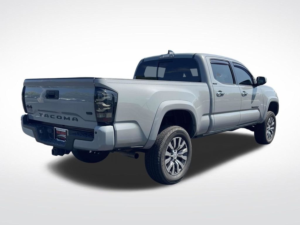 Used 2021  Toyota Limited image 7