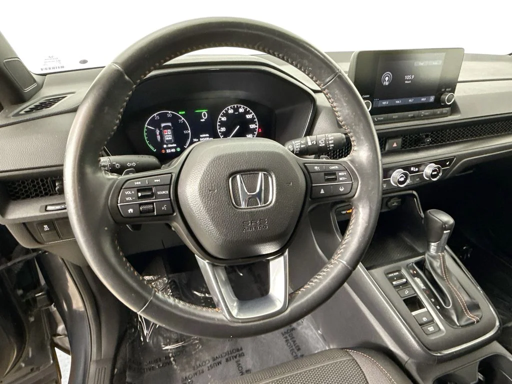 Used 2024  Honda Sport image 11