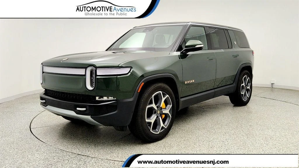 2023 Rivian R1S