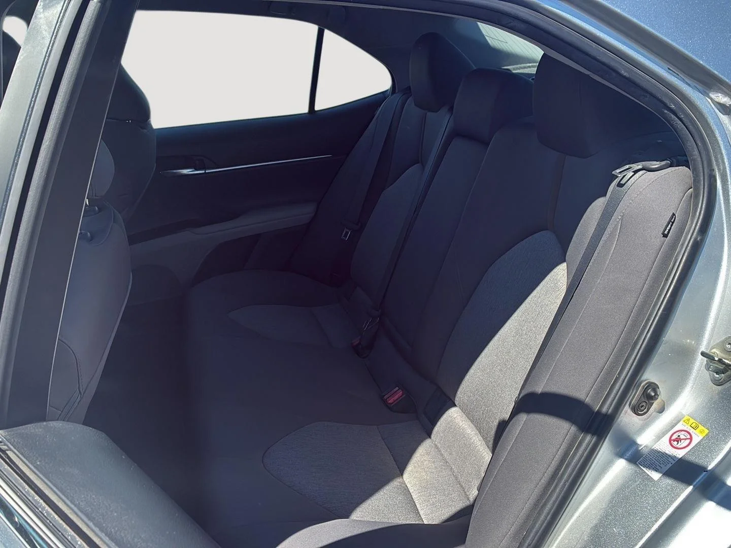 Used 2018 Celestial Silver Metallic Toyota SE image 5