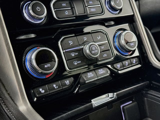 Used 2021 Onyx Black GMC Denali image 16