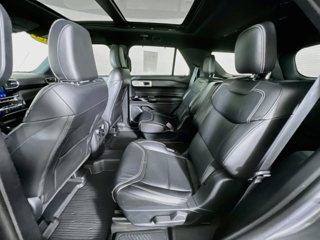 2023 Ford Explorer ST - Photo 24