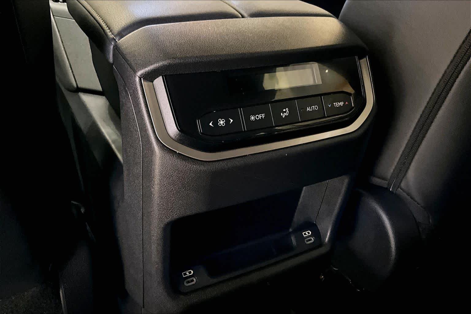 Certified Used 2025 Wind Chill Pearl Lexus  image 32