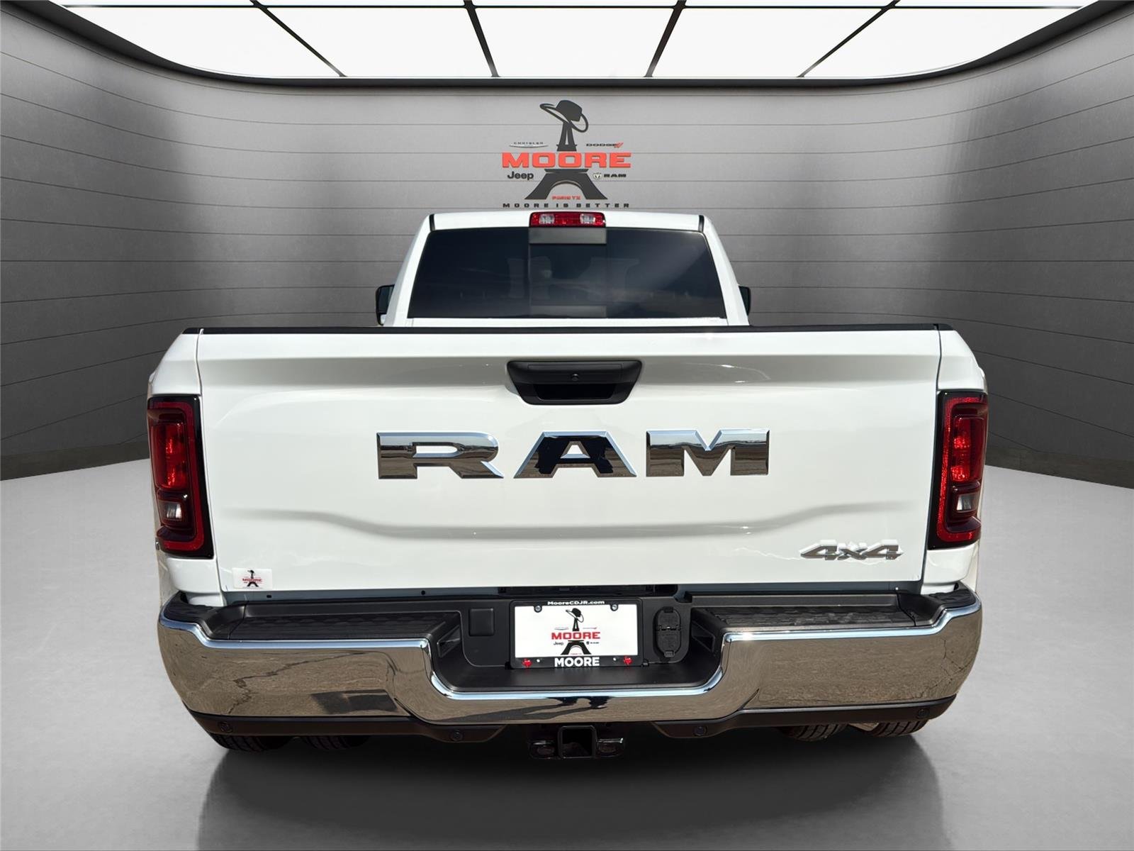 New 2026 Bright White Clear-Coat Exterior Paint RAM Tradesman image 7
