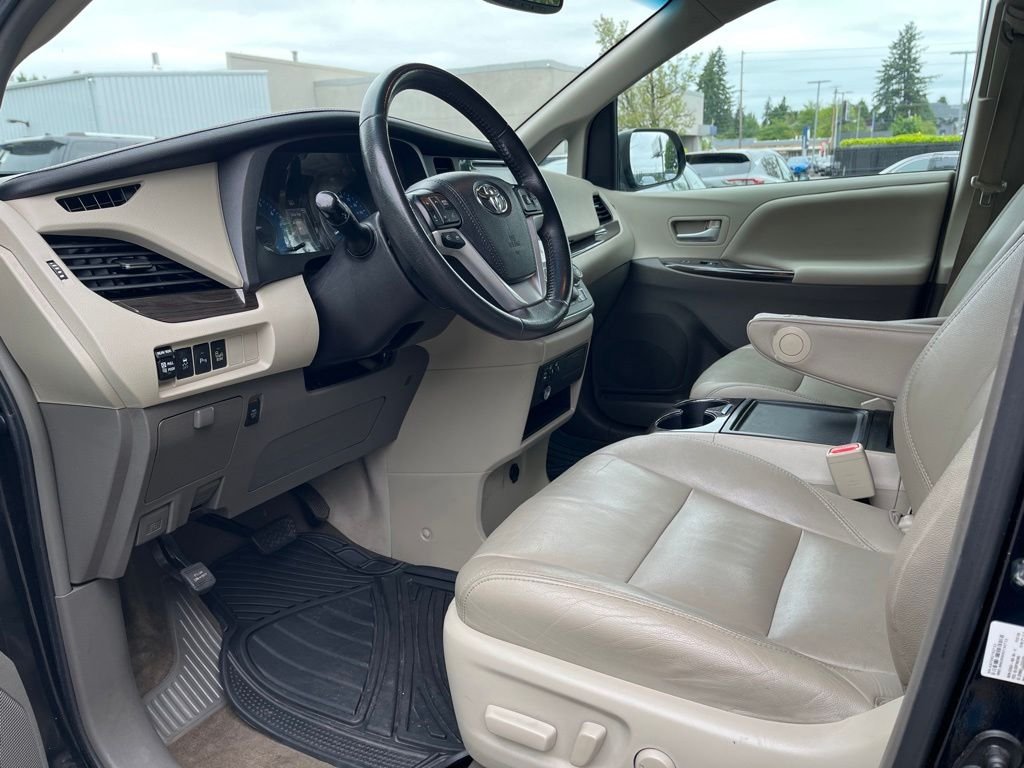 Used 2017 Midnight Black Metallic Toyota XLE image 11