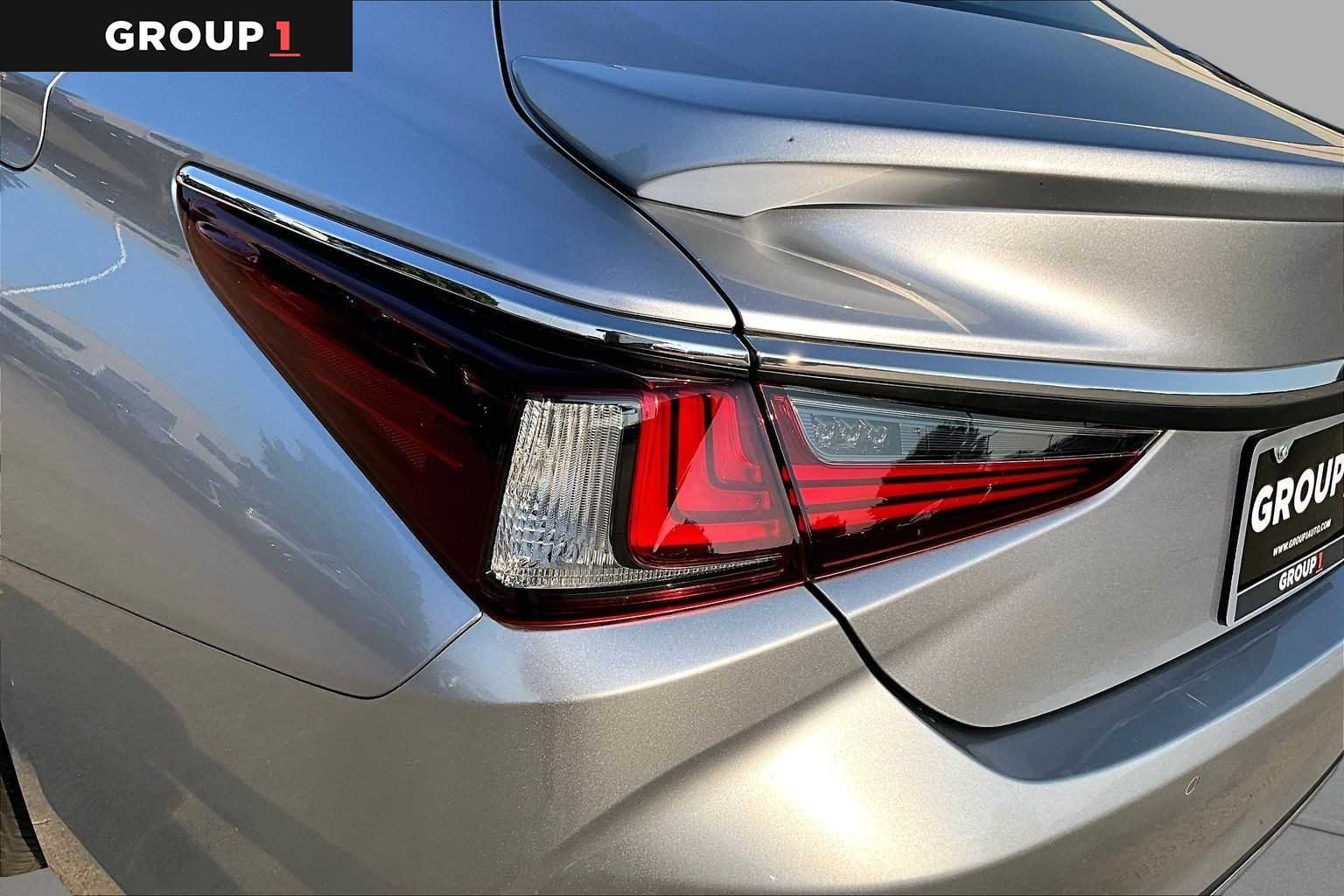 Used 2025 Iridium Lexus  image 26