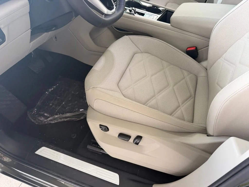 2026 Volkswagen Atlas SE w/Tech - Photo 16