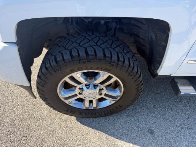 Used 2016 Summit White Chevrolet High Country image 13