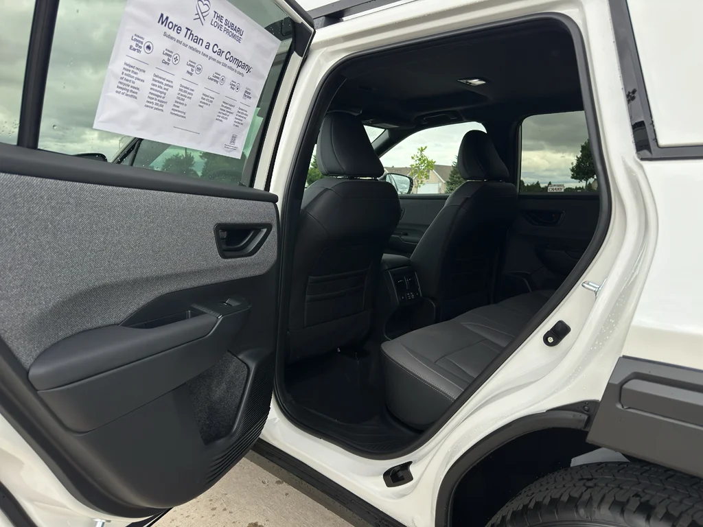 New 2026 CRYSTAL WHITE PEARL Subaru Limited image 10