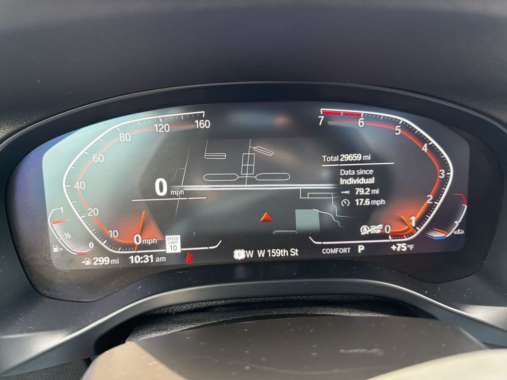 Used 2024 White BMW xDrive30i image 10