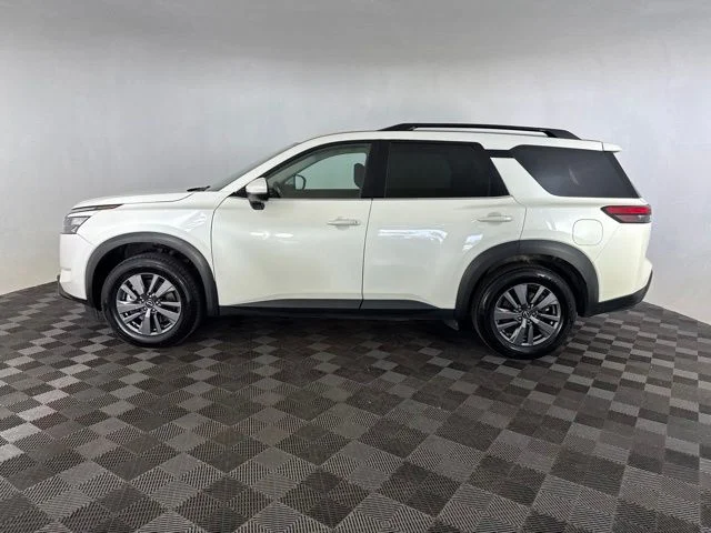 Used 2024 White Nissan SV image 8