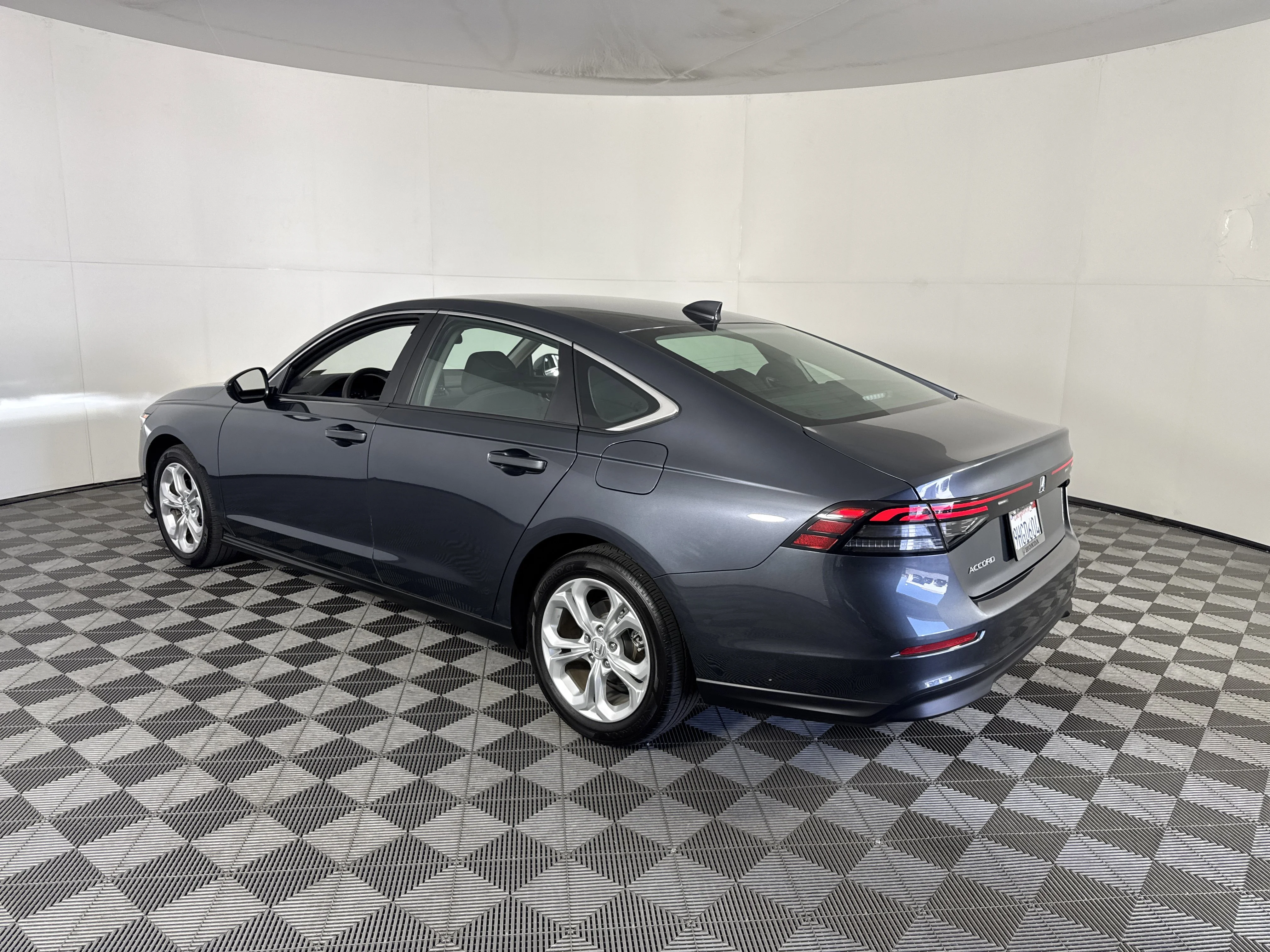2023 Honda Accord LX - Photo 31