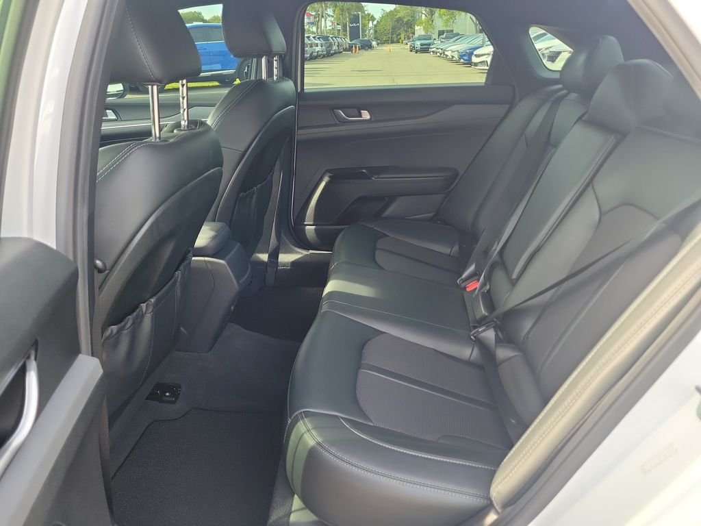 Used 2024 White Kia GT-Line image 14