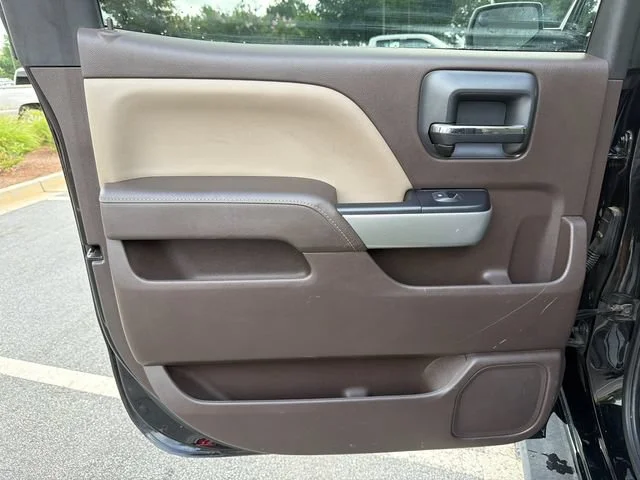 Used 2018 BLACK Chevrolet LTZ image 21
