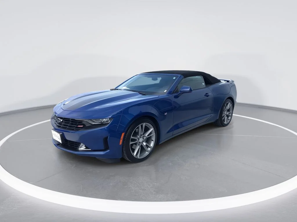 Used 2022 Blue Chevrolet 2LT image 5