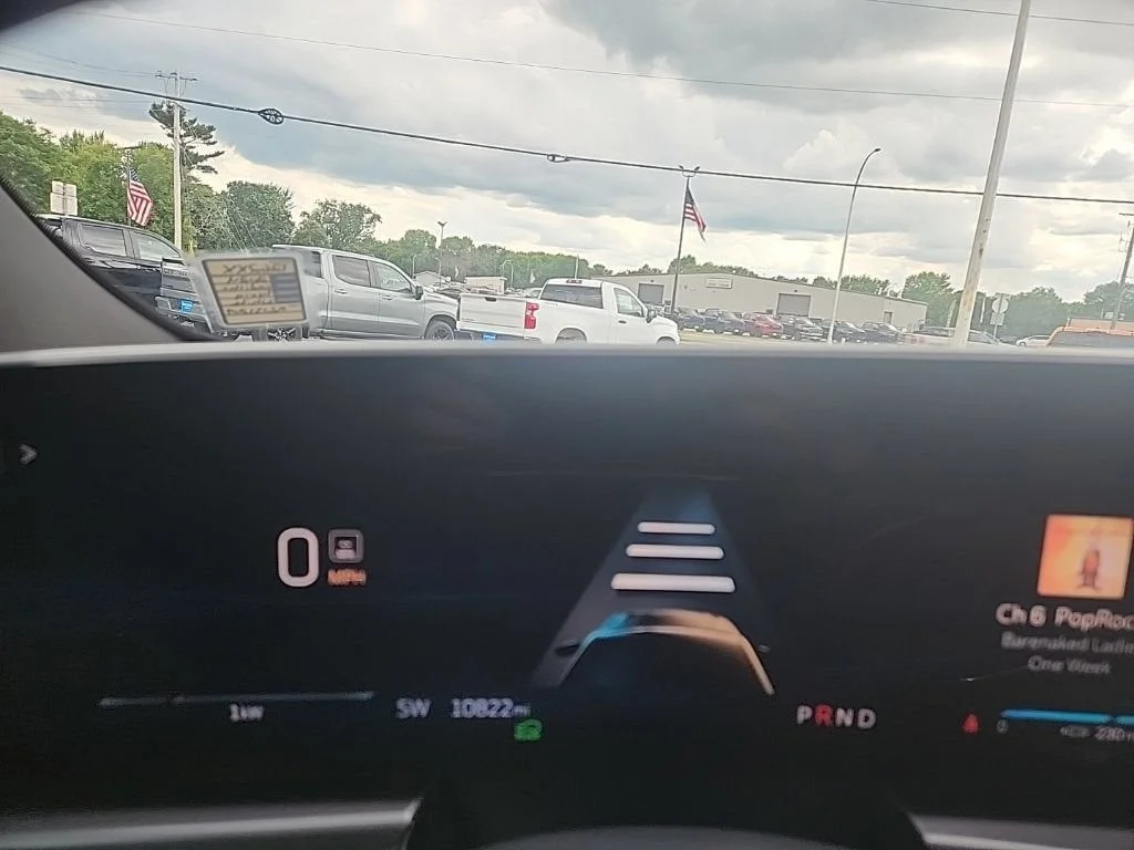 Used 2024 White Cadillac Tech image 23