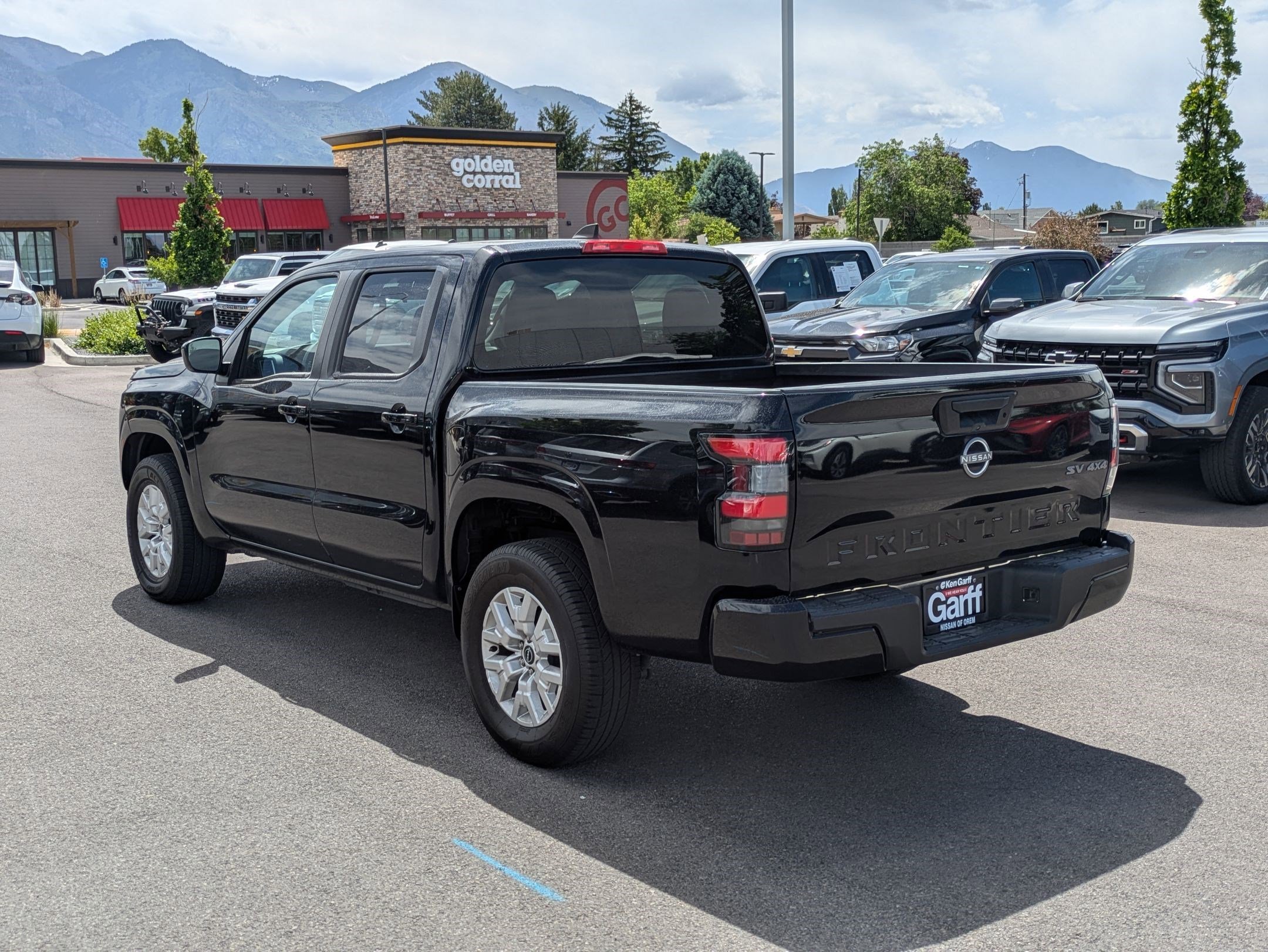 Used 2023 Super Black Nissan SV image 5