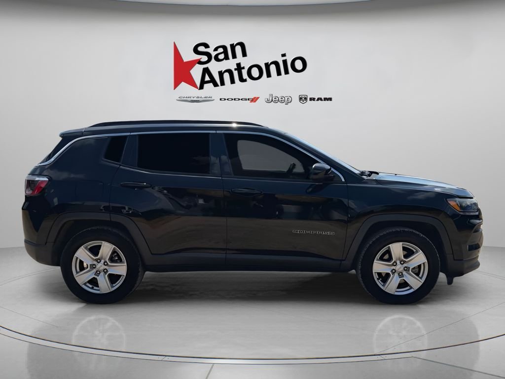 Used 2022 Black Jeep Latitude image 16