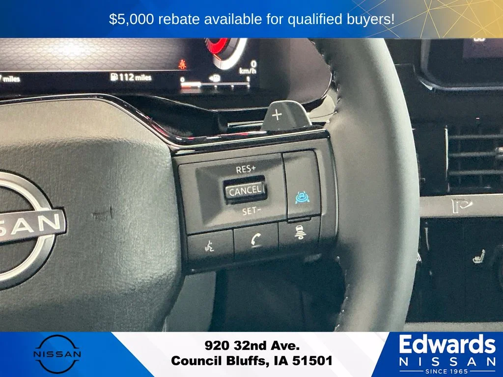 New 2026 Everest White Pearl TriCoat Nissan SL image 22