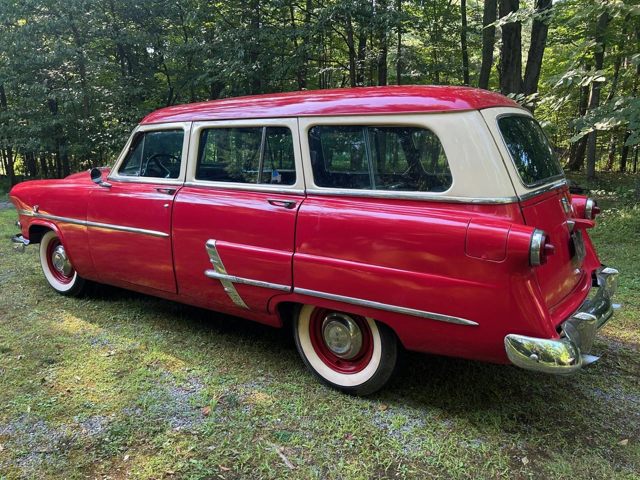 Used 1953  Ford Wagon image 11