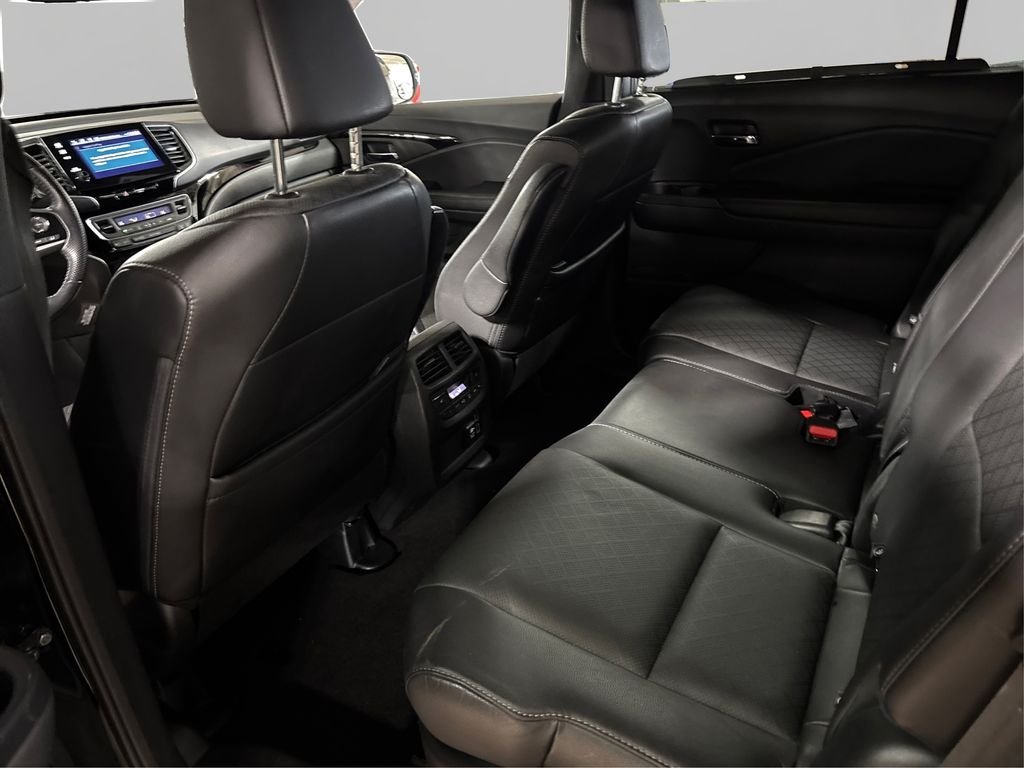 Used 2019 Black Honda Touring image 10