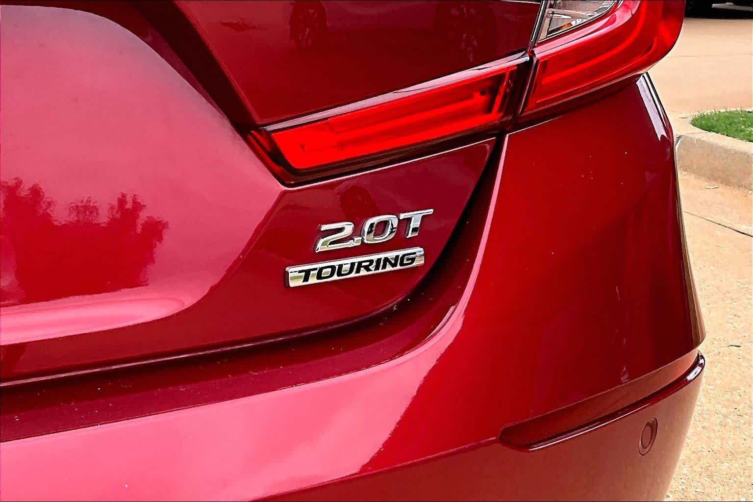 Used 2021 Radiant Red Metallic Honda Touring image 10