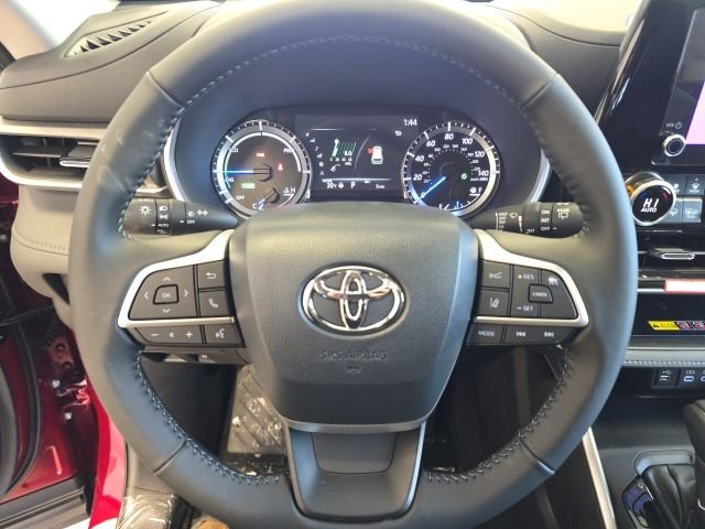 2026 Toyota Highlander XLE - Photo 14