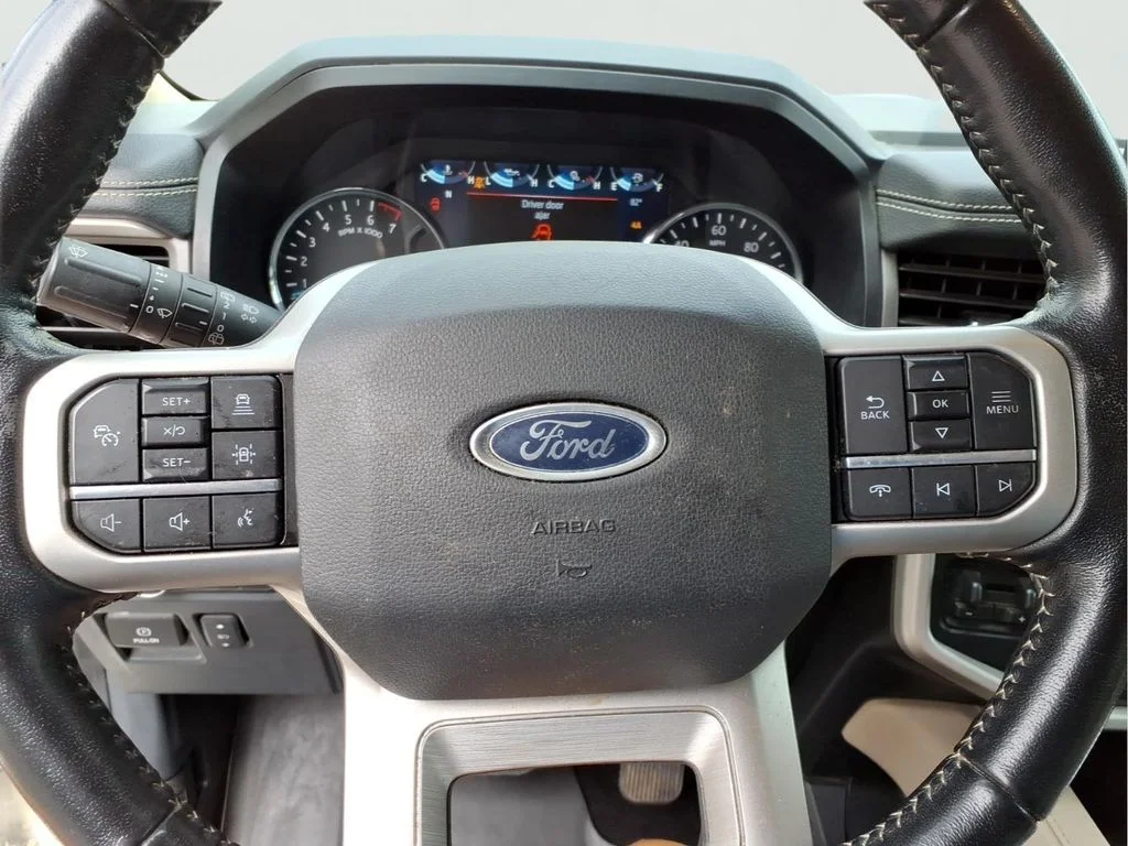 Used 2022 White Ford XLT image 12