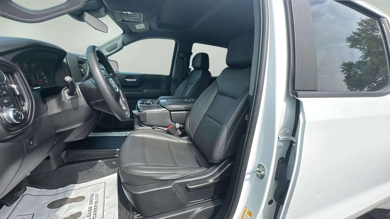 Used 2023 White GMC Pro image 16