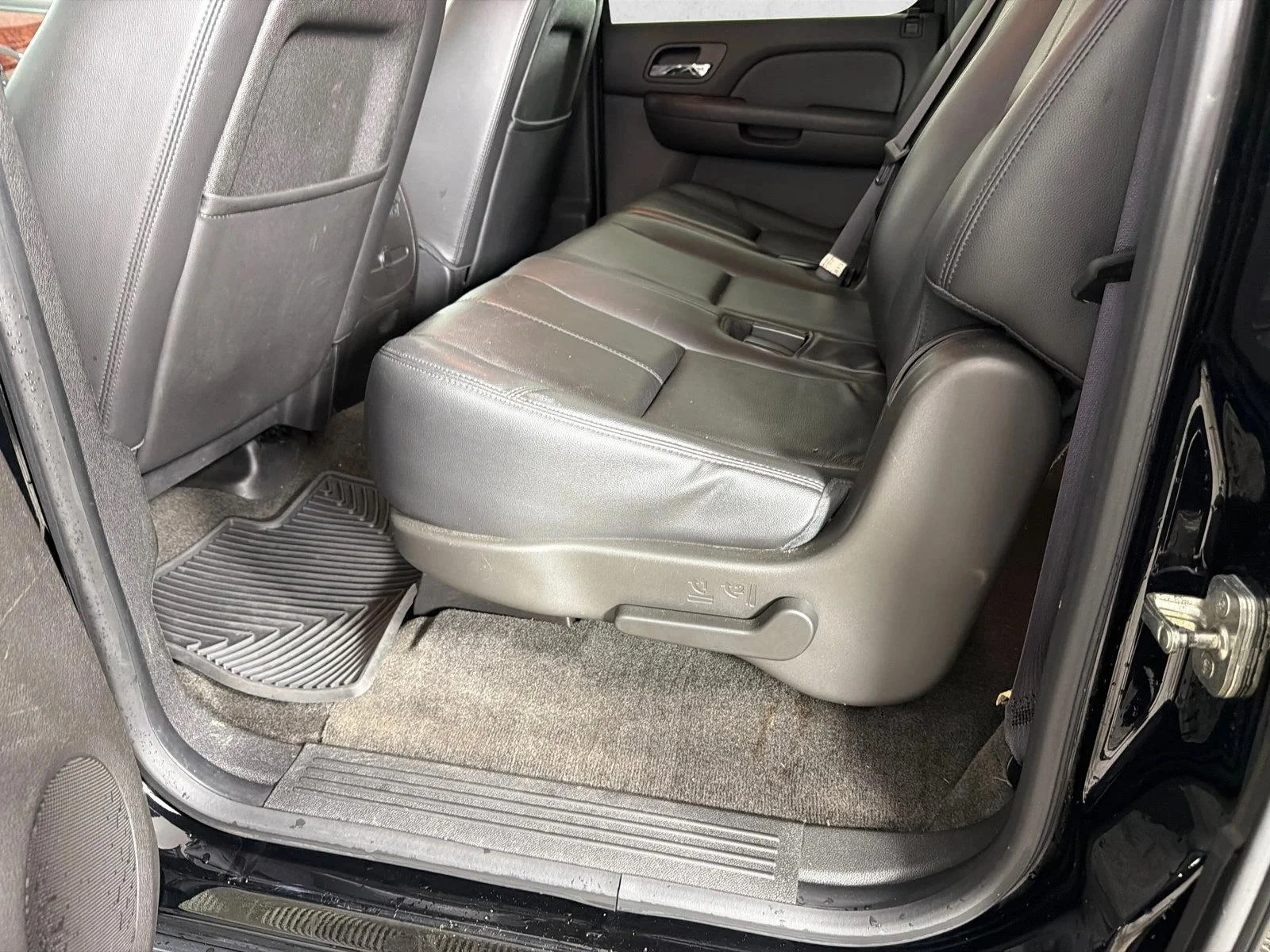 Used 2014 White Chevrolet LT image 21
