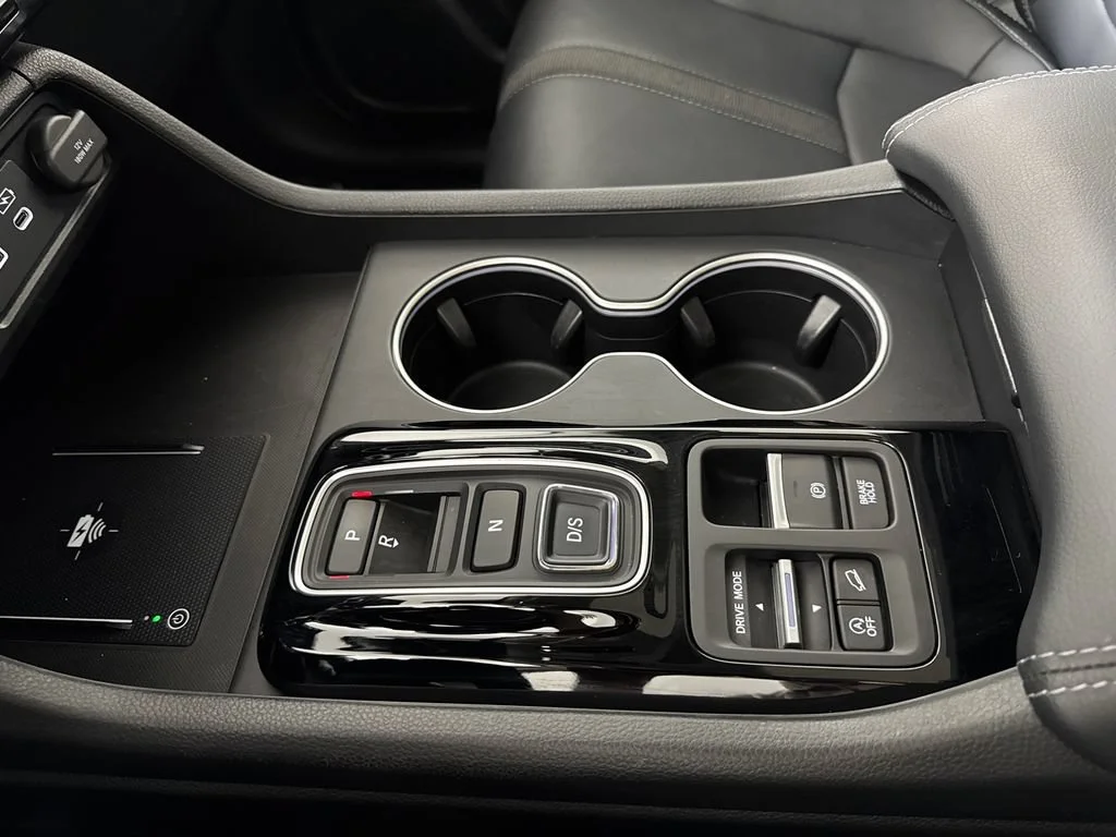Used 2025 Gray Honda Touring image 27