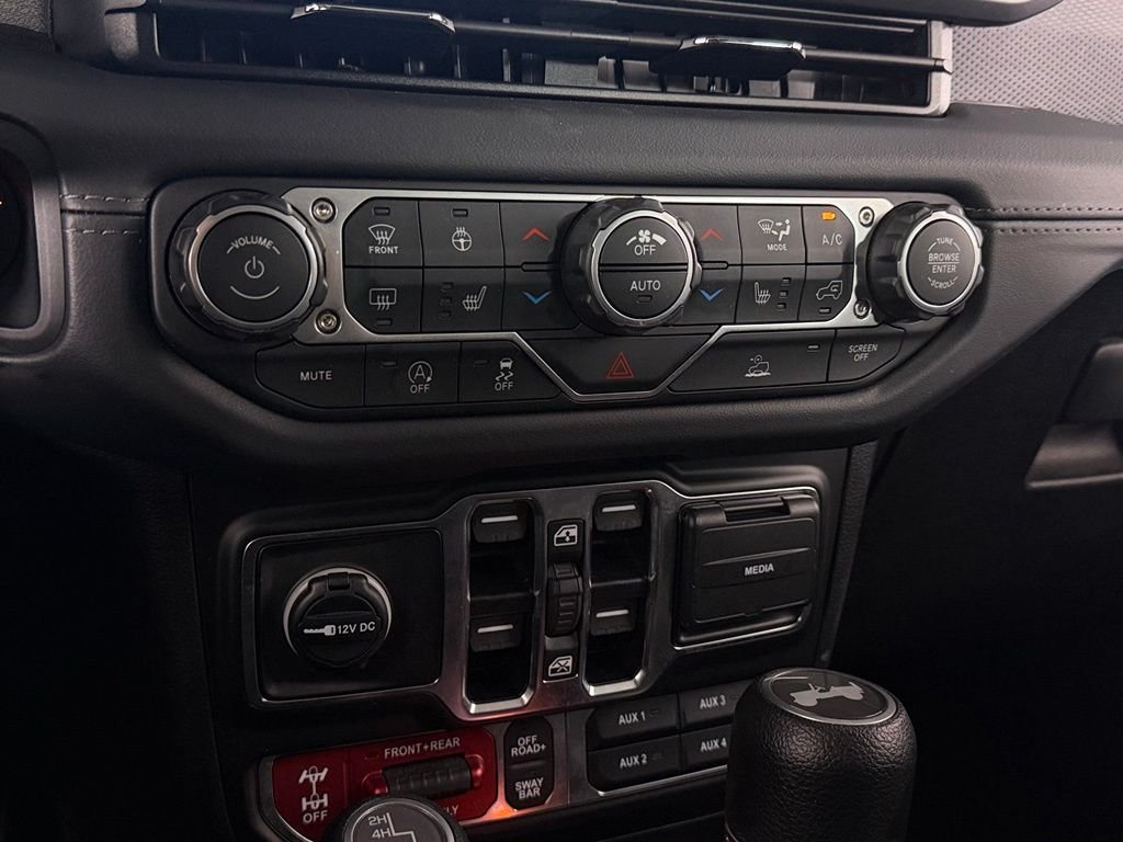 Certified Used 2025 Gray Jeep Rubicon image 19