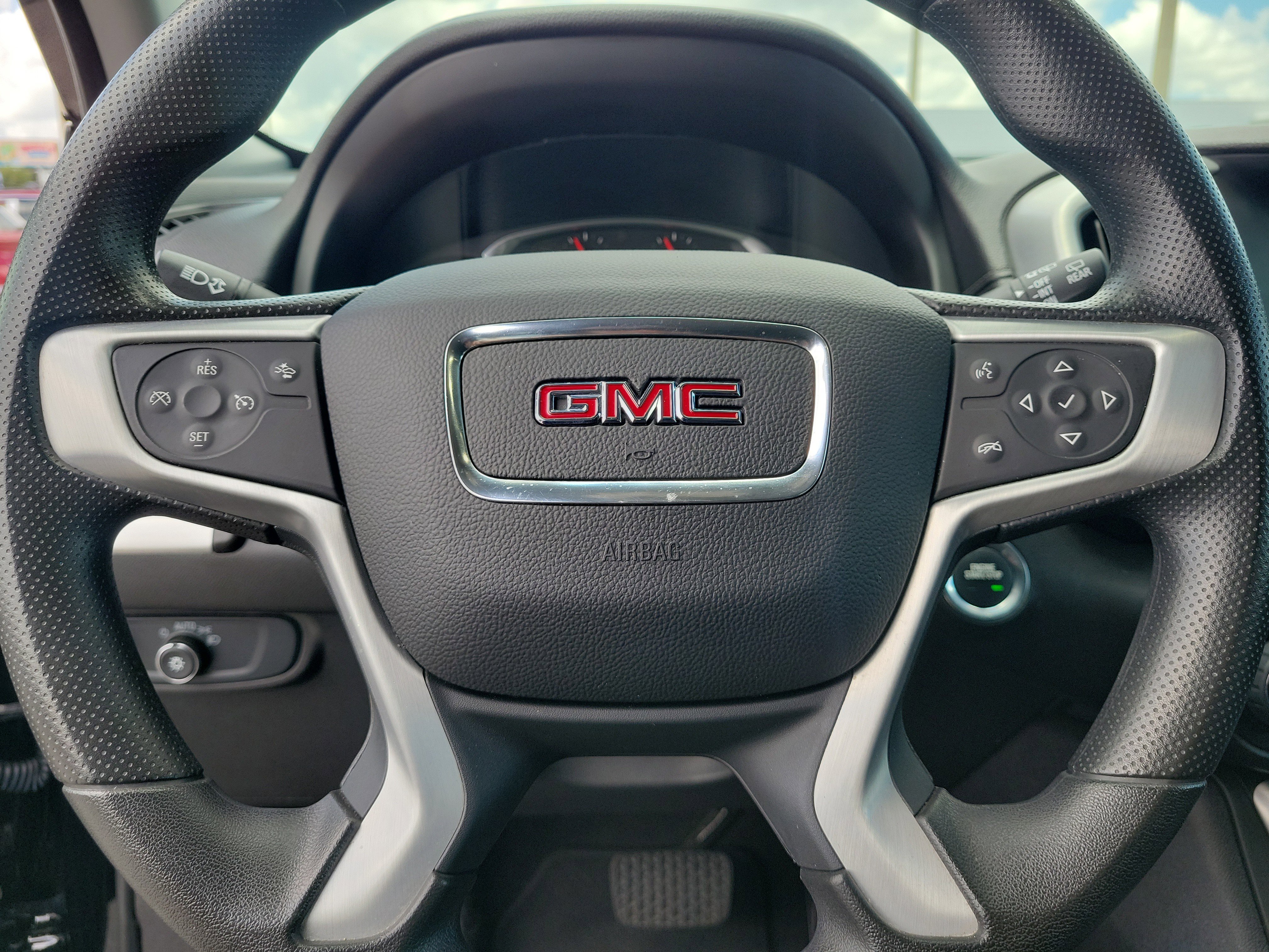 Used 2024 Ebony Twilight Metallic GMC SLE image 17