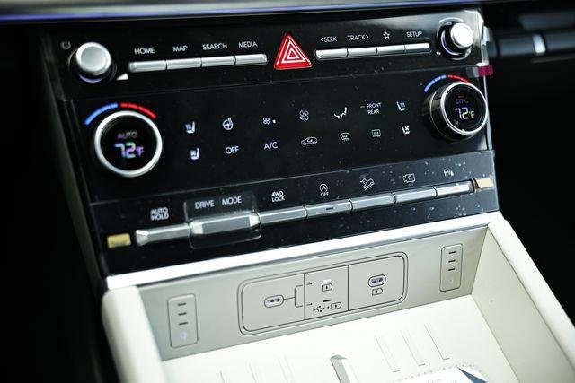 2026 Hyundai Santa Fe Limited - Photo 17