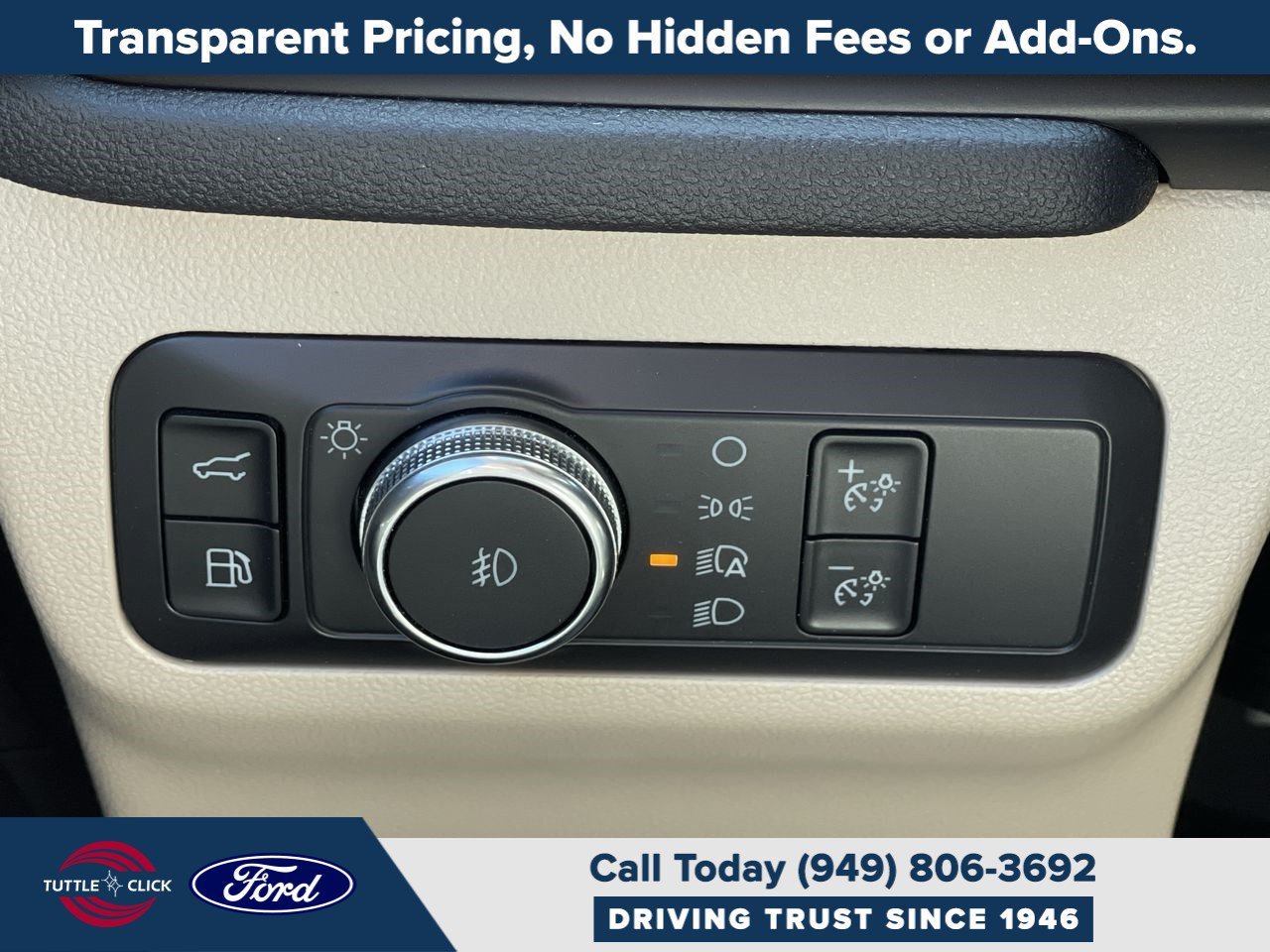 Used 2020  Ford Titanium Hybrid image 34